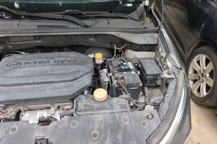 Used Baojun 510 2019 1.5L Automatic Premium Version National V Engine Bay Left