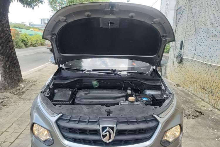 Used Baojun 510 2019 1.5L Manual Jingxiang Model 73kW China VI Emission Standard Engine Bay