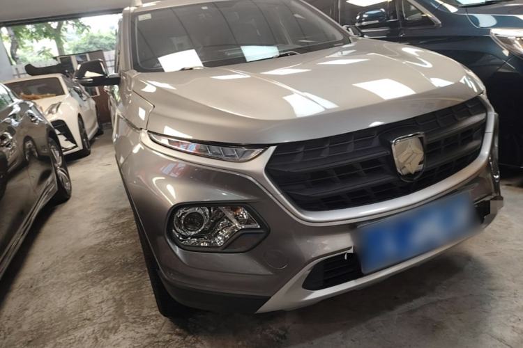 Used Baojun 510 2019 1.5L CVT Enjoyment Model China VI Emission Standard Exterior 1