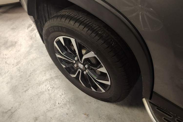 Used Baojun 510 2019 1.5L CVT Enjoyment Model China VI Emission Standard Exterior 5