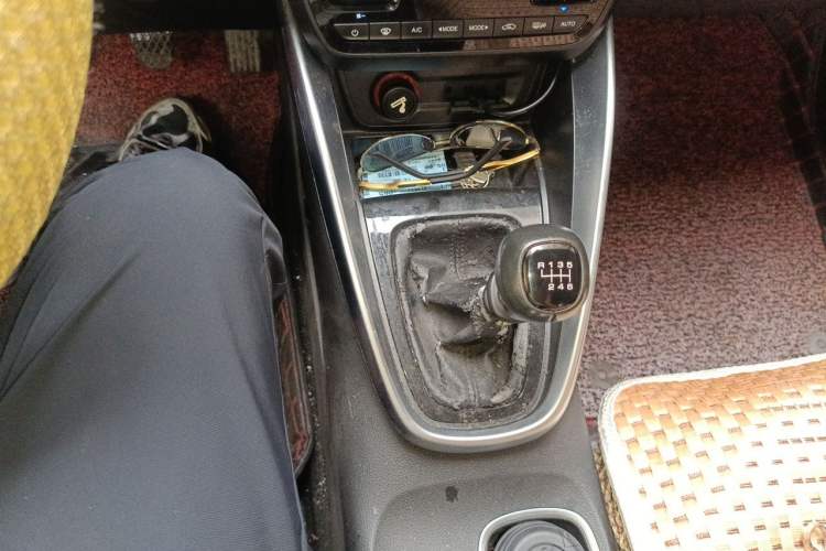Used Baojun 510 2019 1.5L Manual Enjoyment Model China V Gear Lever