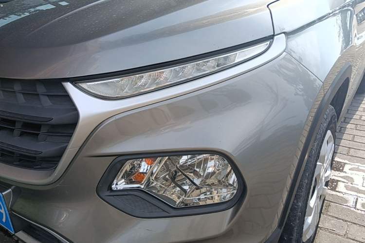 Used Baojun 510 2019 1.5L Manual Jingxiang Model 77kW China VI Emission Standard Left Front Headlight