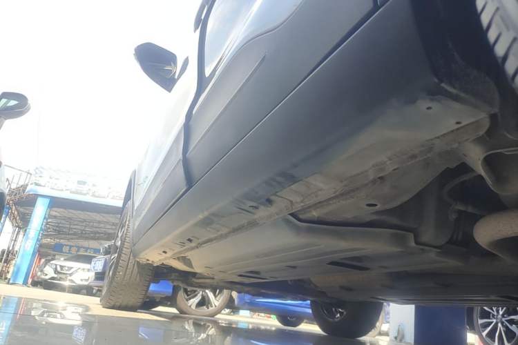 Used Baojun 510 2019 1.5L CVT Enjoyment Model China VI Emission Standard Left Side Sill