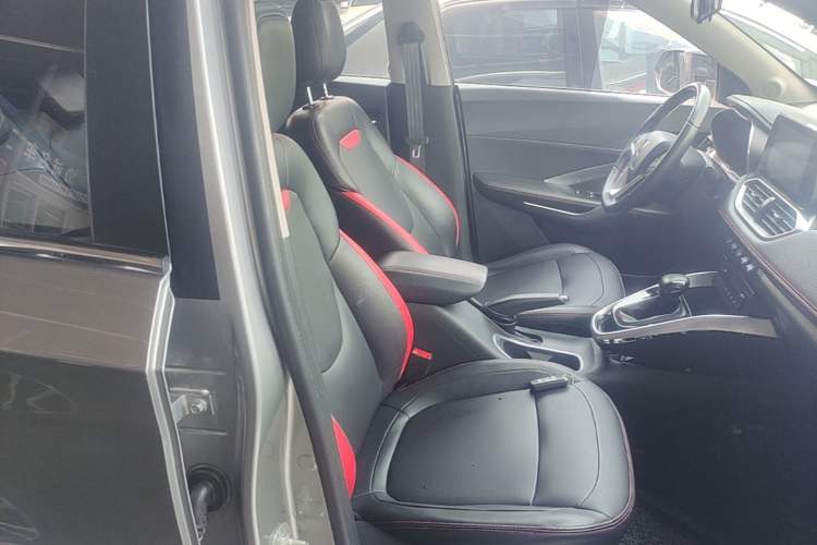 Used Baojun 510 2019 1.5L CVT Enjoyment Model China VI Emission Standard Right Front Seat