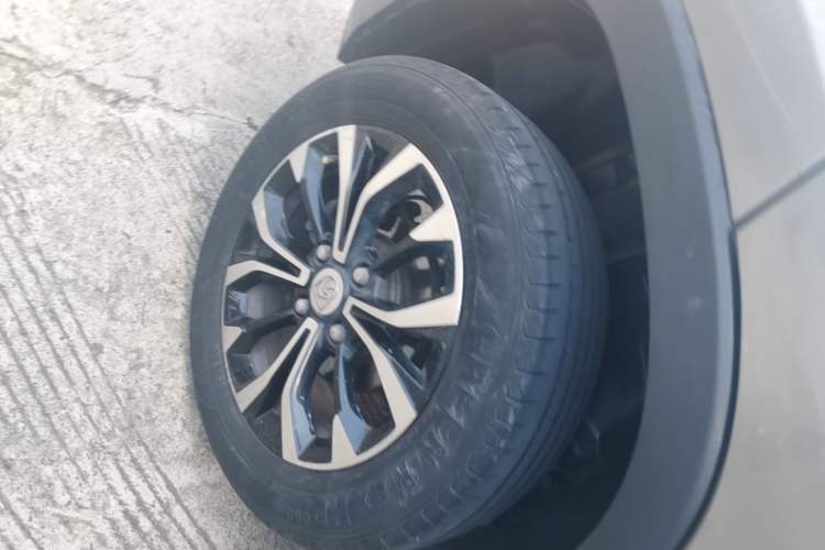 Used Baojun 510 2019 1.5L CVT Enjoyment Model China VI Emission Standard Right Rear Wheel Hub