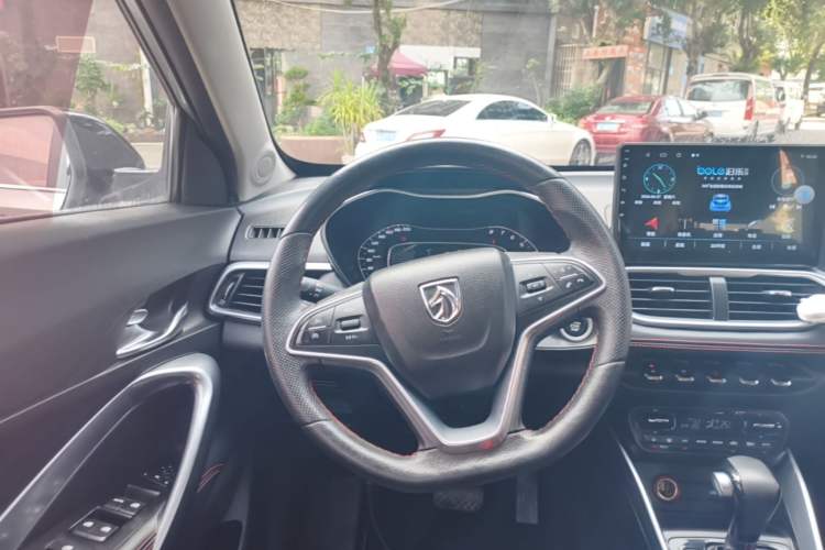 Used Baojun 510 2019 1.5L CVT Enjoyment Model China VI Emission Standard Steering Wheel