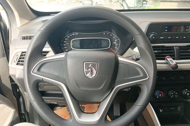 Used Baojun 510 2019 1.5L Manual Jingxiang Model 77kW China VI Emission Standard Steering Wheel
