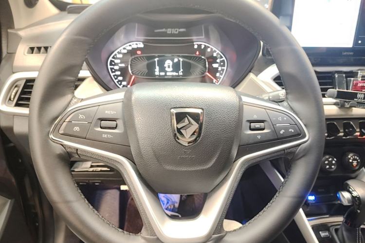 Used Baojun 510 2019 1.5L CVT Enjoyment Model China VI Emission Standard Steering Wheel