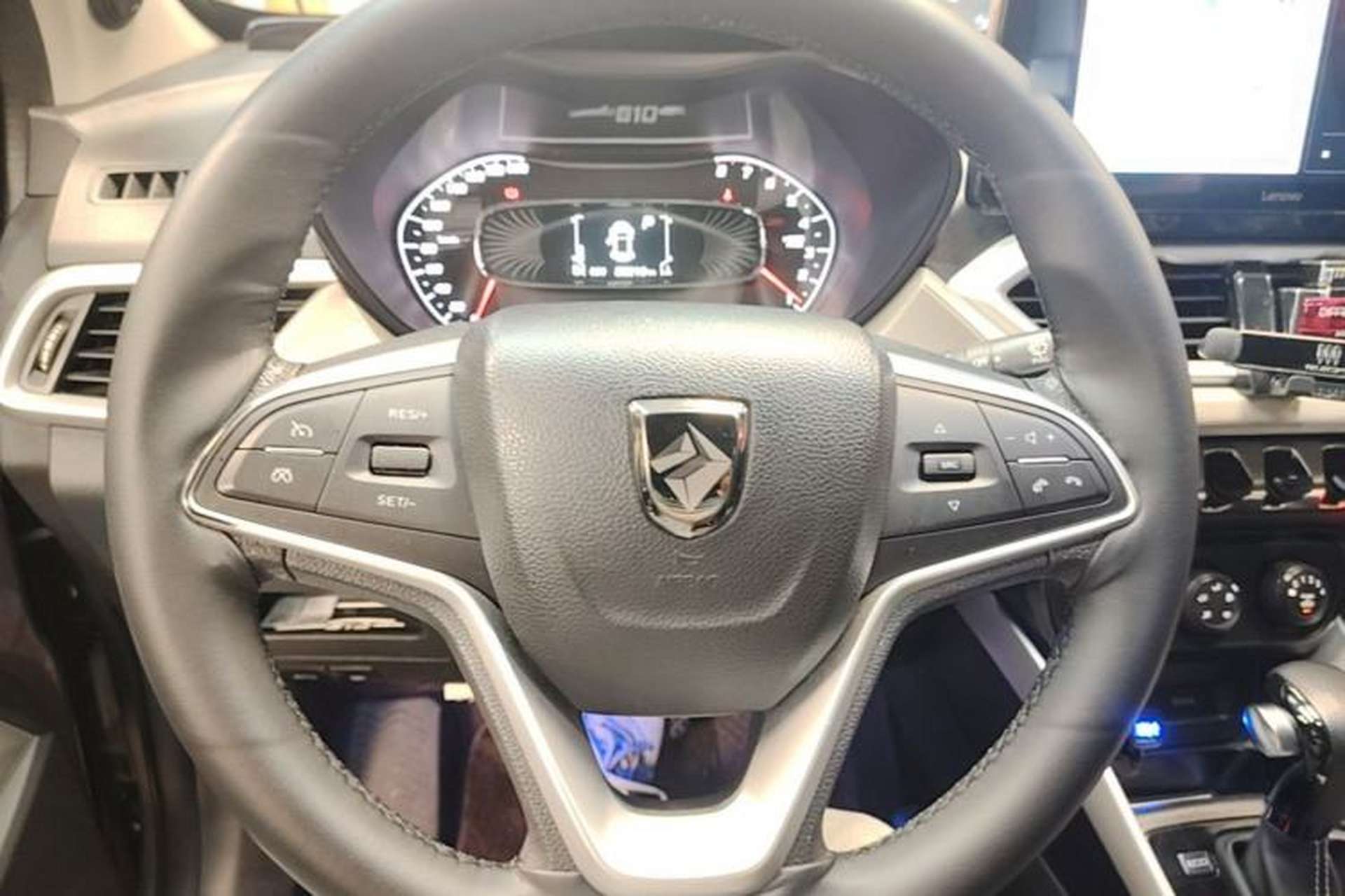 Used Baojun 510 2019 1.5L CVT Enjoyment Model China VI Emission Standard Steering Wheel