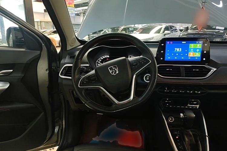 Used Baojun 510 2019 1.5L CVT Enjoyment Model China VI Emission Standard Steering Wheel