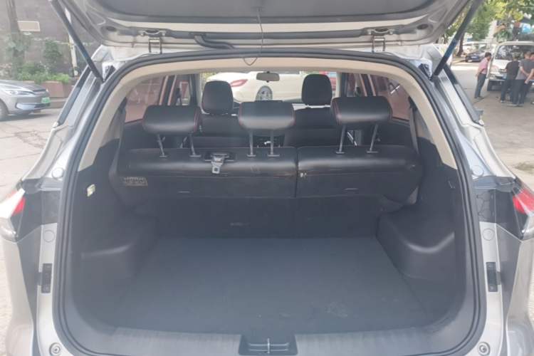 Used Baojun 510 2019 1.5L CVT Enjoyment Model China VI Emission Standard Trunk
