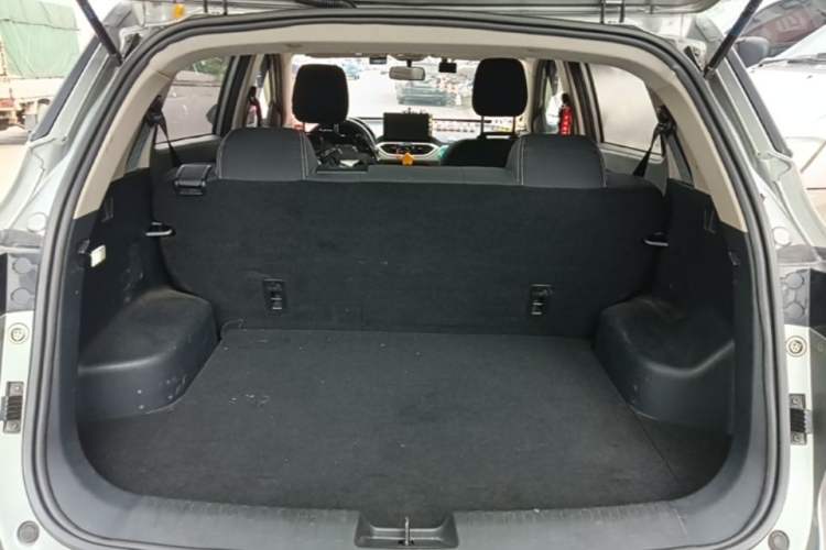 Used Baojun 510 2019 1.5L CVT Enjoyment Model China VI Emission Standard Trunk