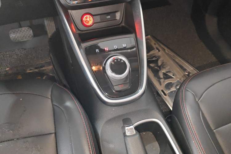 Used Baojun 510 2019 1.5L Automatic Premium Version National V Gear Lever