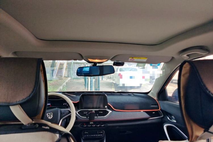 Used Baojun 510 2019 1.5L Manual Prestige Version 73kW China VI Emission Standard Headliner