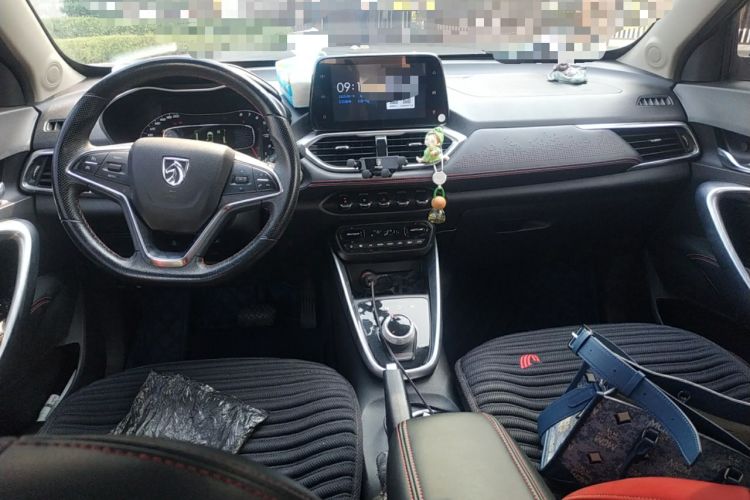 Used Baojun 510 2019 1.5L Automatic Premium Version National V Interior 2