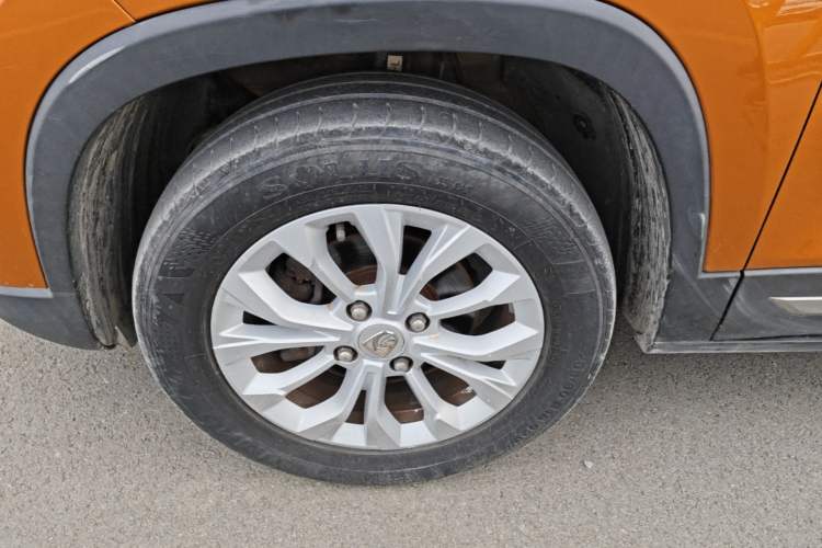 Used Baojun 510 2019 1.5L Manual Enjoyment Model 77kW China VI Emission Standard Left Front Wheel Hub