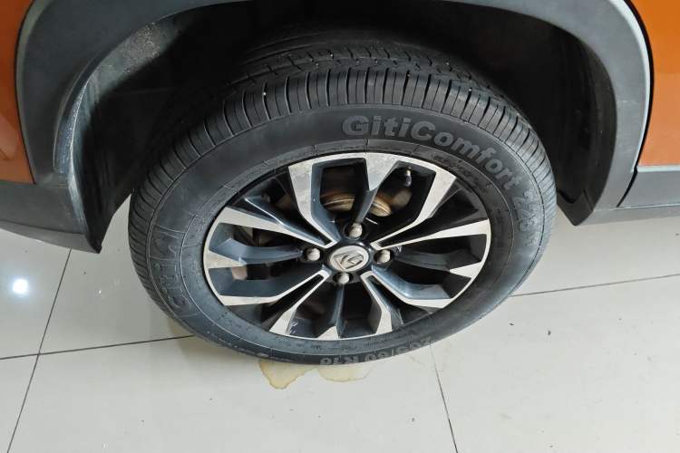 Used Baojun 510 2019 1.5L Automatic Premium Version National V Right Rear Wheel Hub