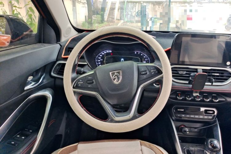 Used Baojun 510 2019 1.5L Manual Prestige Version 73kW China VI Emission Standard Steering Wheel