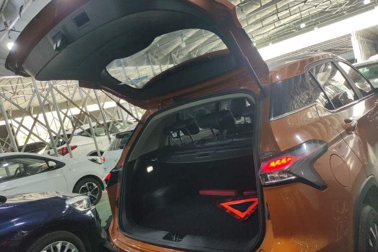 Used Baojun 510 2019 1.5L Manual Prestige Version China V Emission Standard Trunk