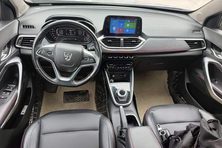Used Baojun 510 2019 1.5L Automatic Prestige Edition China V Center Console