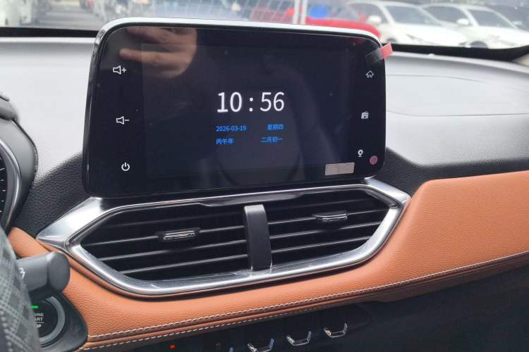 Used Baojun 510 2019 1.5L Automatic Premium Version National V Audio And AC Panel