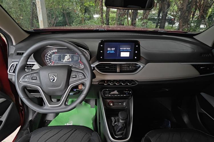 Used Baojun 510 2019 1.5L Manual Enjoyment Model China V Center Console