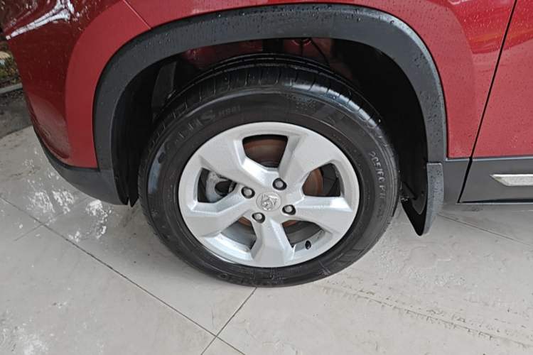 Used Baojun 510 2019 1.5L Manual Enjoyment Model China V Left Front Wheel Hub