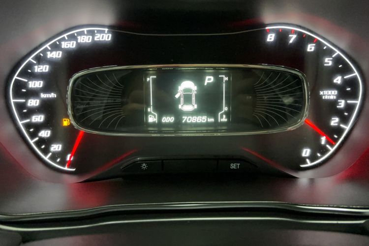 Used Baojun 510 2019 1.5L CVT Enjoyment Model China VI Emission Standard Odometer Close Up