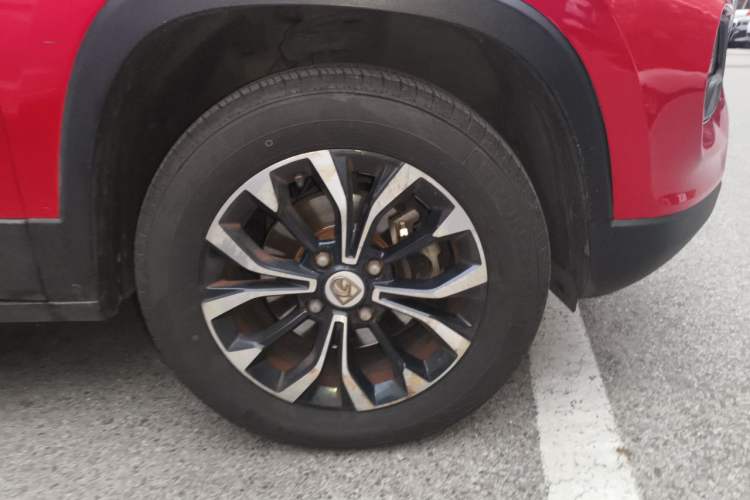 Used Baojun 510 2019 1.5L CVT Enjoyment Model China VI Emission Standard Right Front Wheel Hub