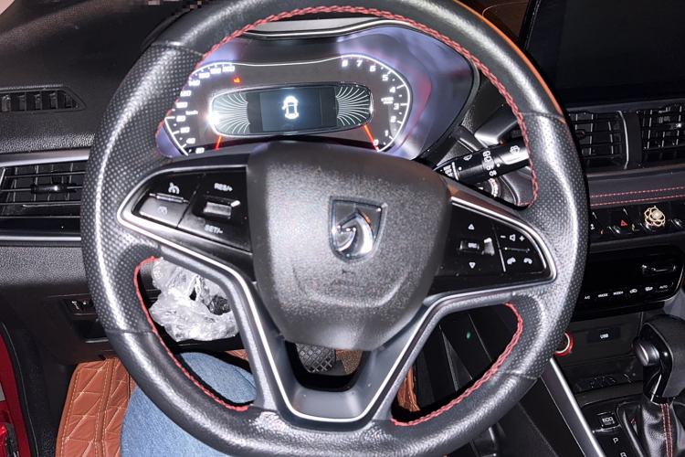 Used Baojun 510 2019 1.5L CVT Enjoyment Model China VI Emission Standard Steering Wheel
