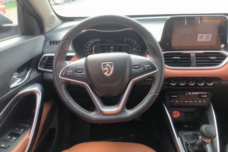 Used Baojun 510 2019 1.5L Manual Enjoyment Model China V Steering Wheel