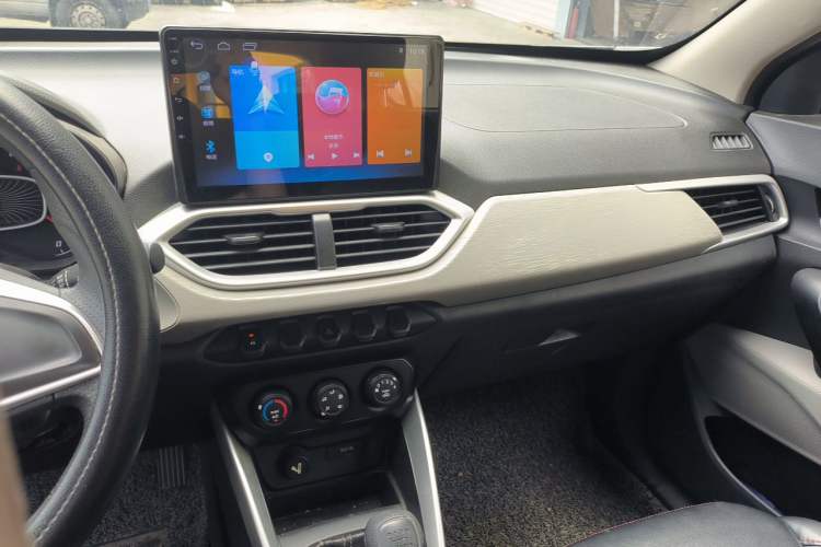 Used Baojun 510 2019 1.5L Manual Jingxiang Model 77kW China VI Emission Standard Audio And AC Panel