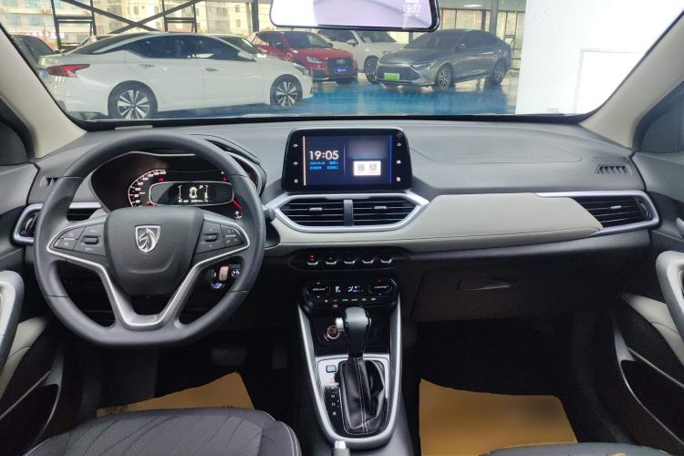 Used Baojun 510 2019 1.5L CVT Enjoyment Model China VI Emission Standard Center Console