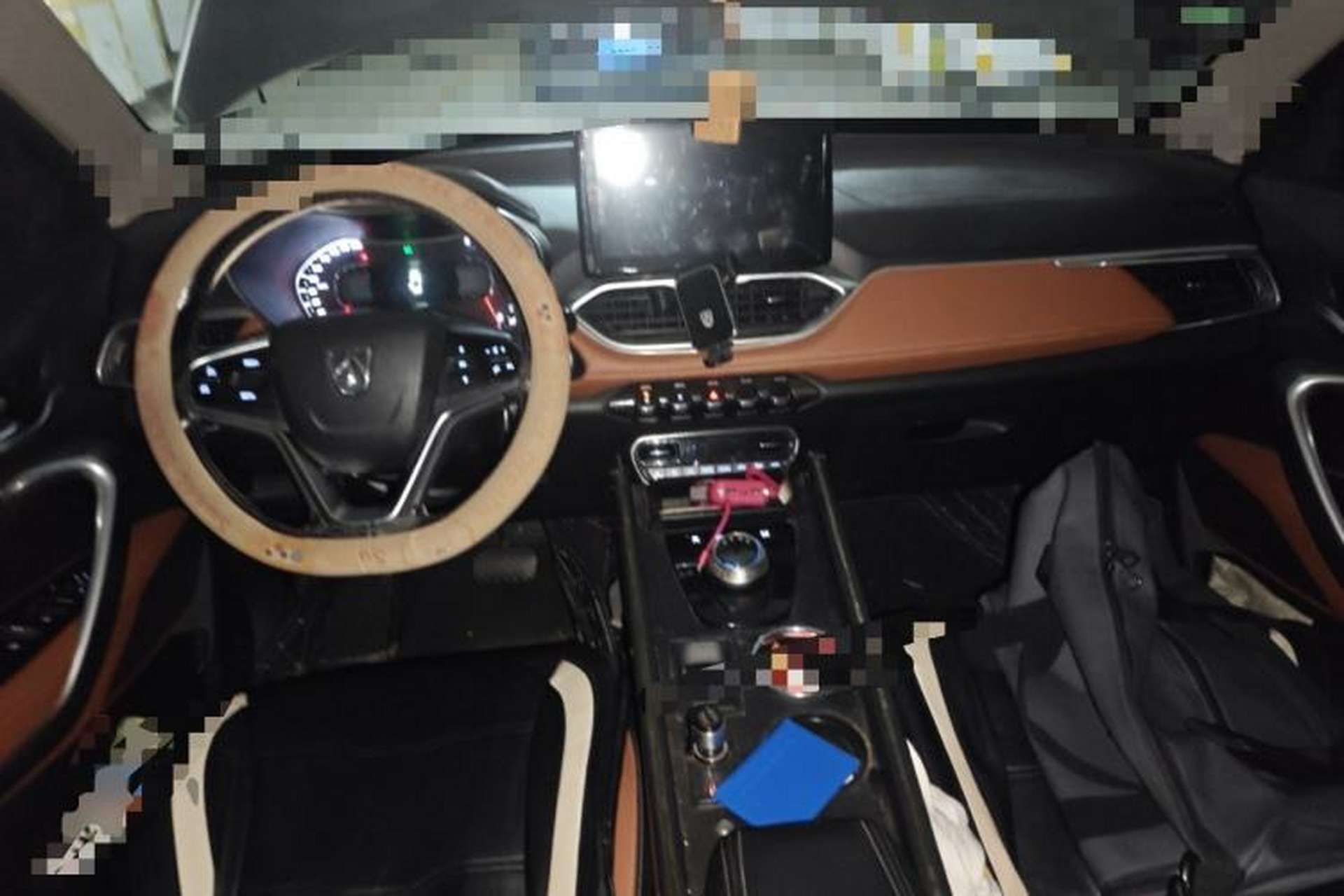 Used Baojun 510 2019 1.5L Automatic Premium Version National V Center Console