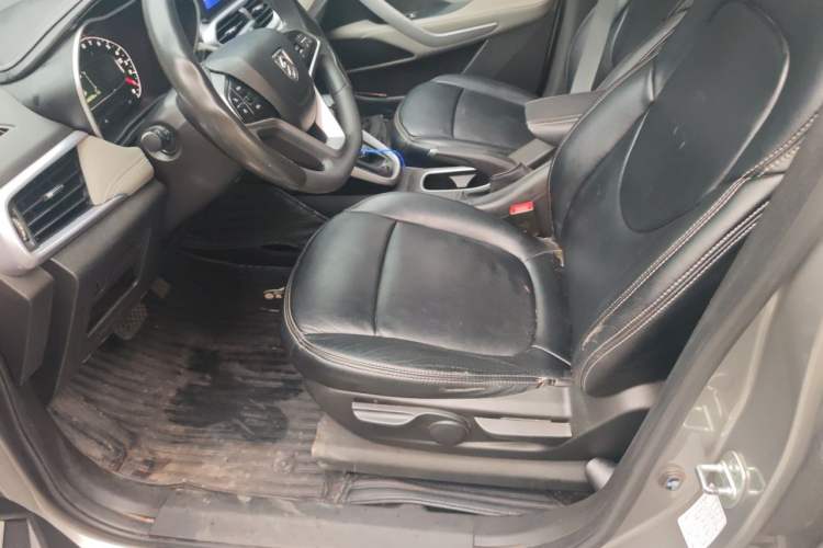 Used Baojun 510 2019 1.5L CVT Enjoyment Model China VI Emission Standard Driver Seat