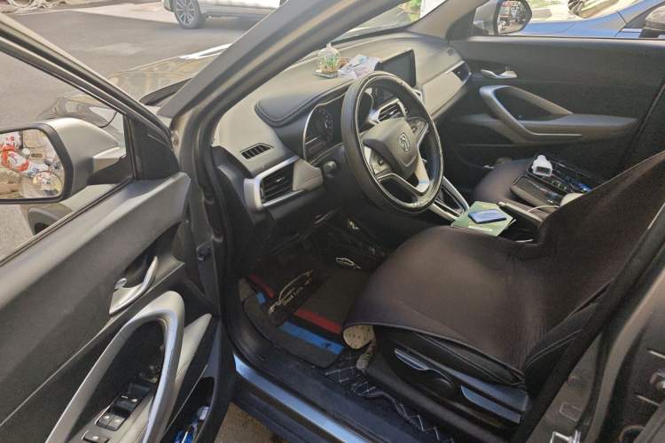 Used Baojun 510 2019 1.5L CVT Enjoyment Model China VI Emission Standard Driver Seat