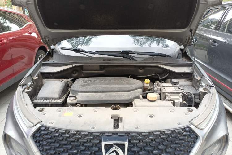 Used Baojun 510 2019 1.5L CVT Enjoyment Model China VI Emission Standard Engine Bay