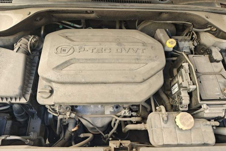 Used Baojun 510 2019 1.5L CVT Enjoyment Model China VI Emission Standard Engine Bay