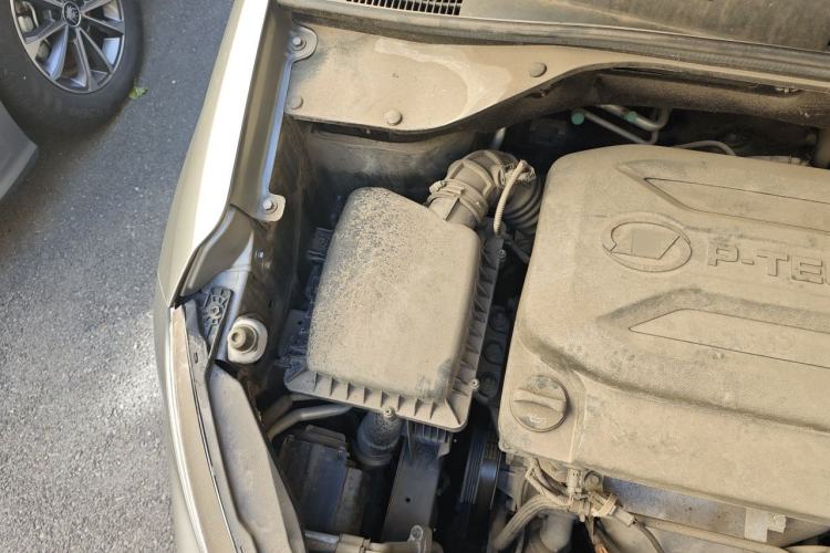 Used Baojun 510 2019 1.5L CVT Enjoyment Model China VI Emission Standard Engine Bay Right