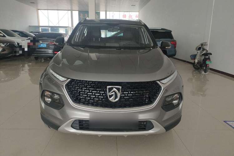 Used Baojun 510 2019 1.5L CVT Enjoyment Model China VI Emission Standard Exterior 1