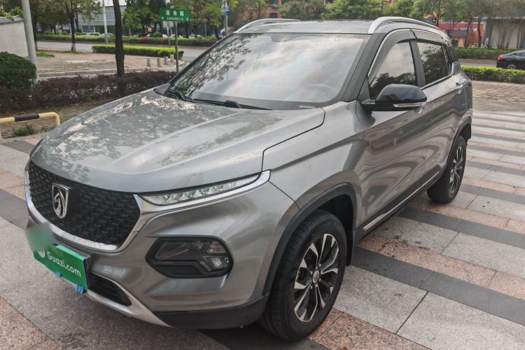 Used Baojun 510 2019 1.5L CVT Enjoyment Model China VI Emission Standard Exterior 1
