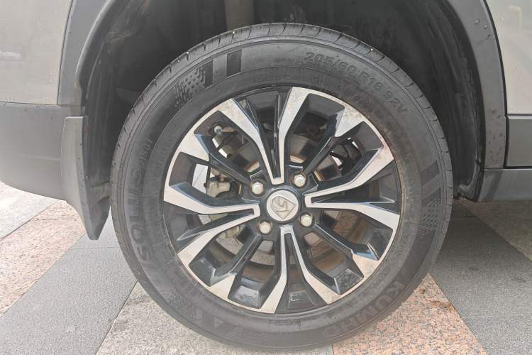 Used Baojun 510 2019 1.5L CVT Enjoyment Model China VI Emission Standard Exterior 11