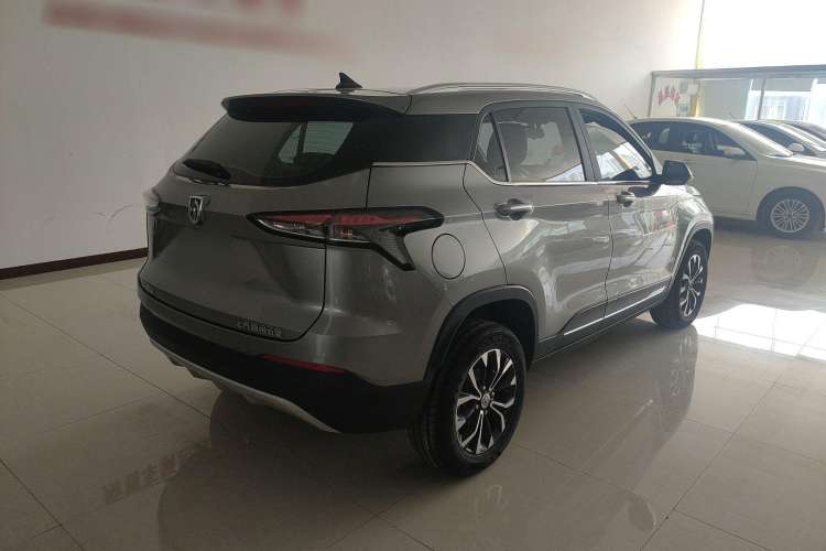 Used Baojun 510 2019 1.5L CVT Enjoyment Model China VI Emission Standard Exterior 3