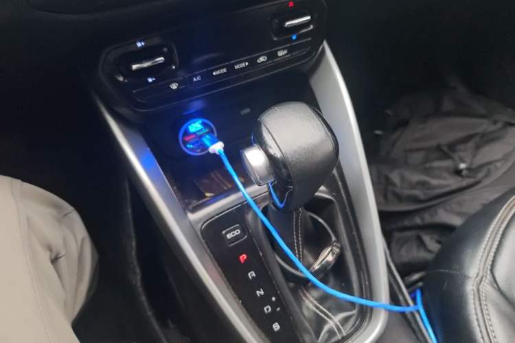 Used Baojun 510 2019 1.5L CVT Enjoyment Model China VI Emission Standard Gear Lever