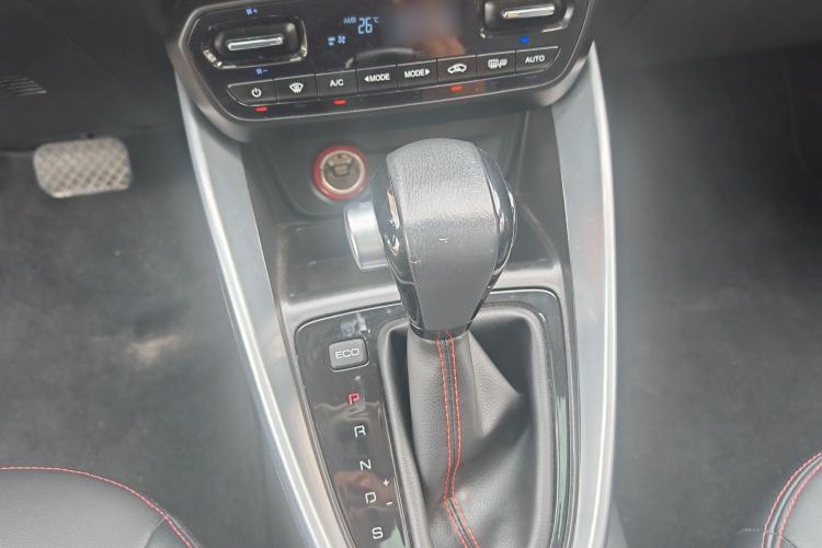 Used Baojun 510 2019 1.5L CVT Enjoyment Model China VI Emission Standard Gear Lever