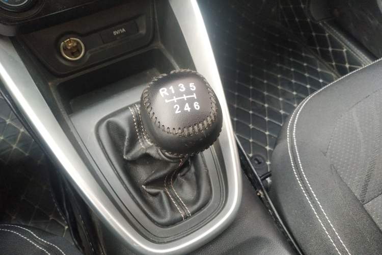 Used Baojun 510 2019 1.5L Manual Jingxiang Model 77kW China VI Emission Standard Gear Lever