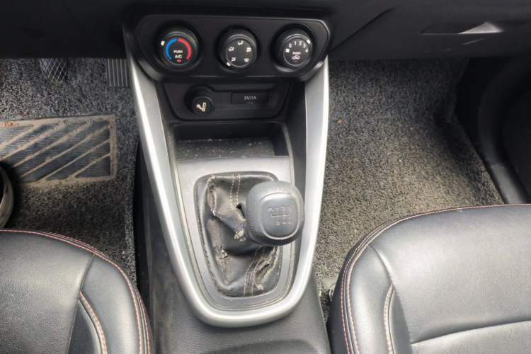 Used Baojun 510 2019 1.5L Manual Jingxiang Model 77kW China VI Emission Standard Gear Lever