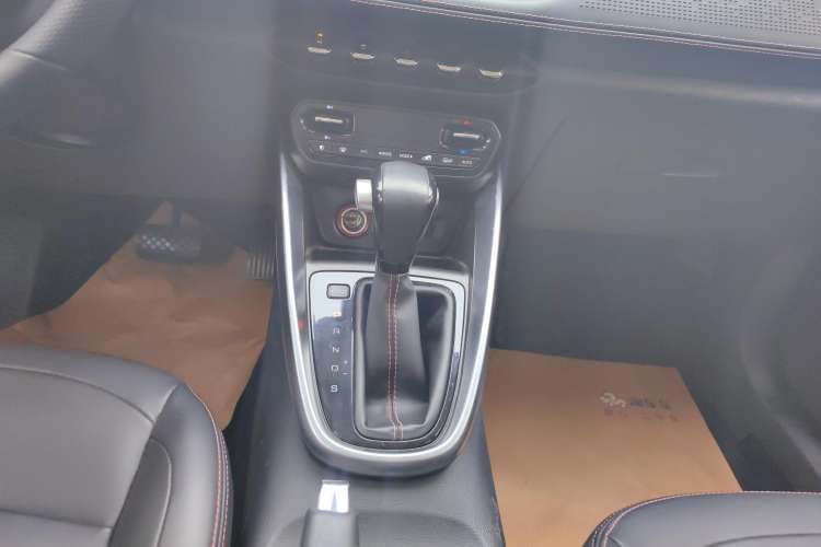 Used Baojun 510 2019 1.5L CVT Enjoyment Model China VI Emission Standard Gear Lever