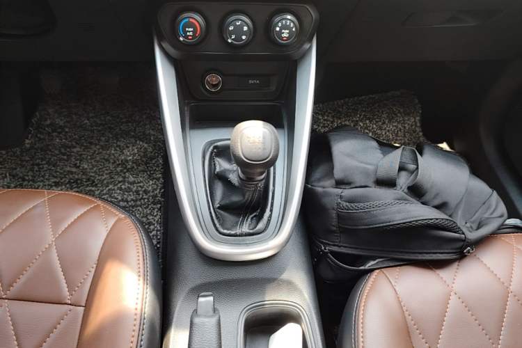 Used Baojun 510 2019 1.5L Manual Jingxiang Model 73kW China VI Emission Standard Gear Lever