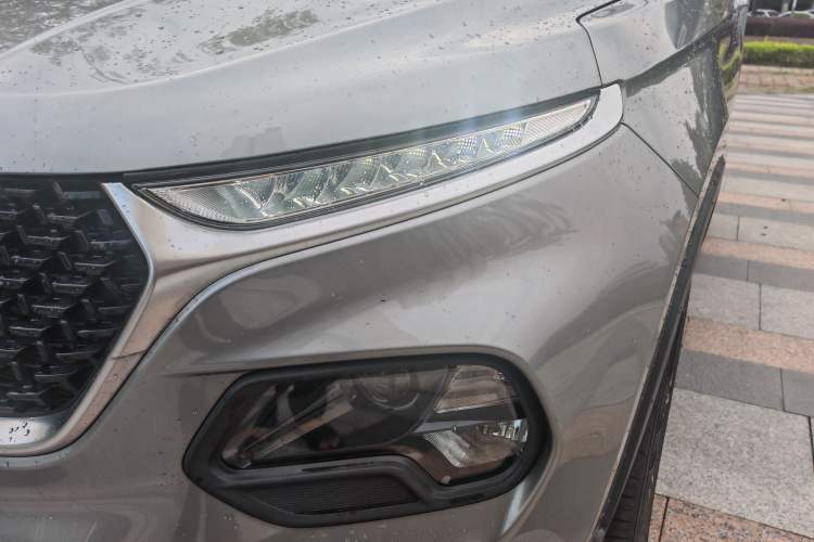 Used Baojun 510 2019 1.5L CVT Enjoyment Model China VI Emission Standard Left Front Headlight